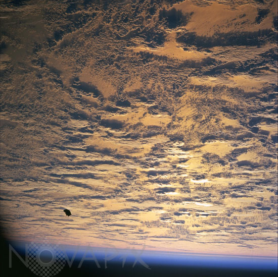 Nuages et débris spatial