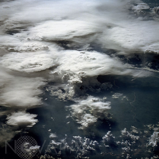 Cumulonimbus vus de l'espace