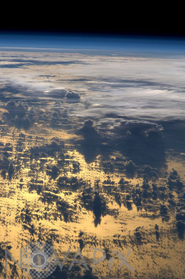 Terre: nuages et atmosphère