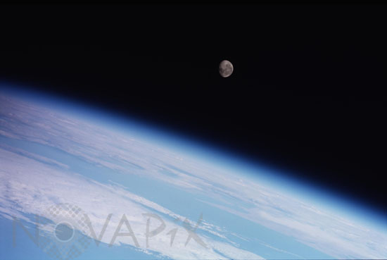 La Terre et la Lune vues de l'espace