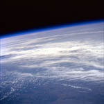 Nuages vus depuis la navette Discovery. 05/1999
