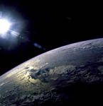 La Terre et le Soleil vus depuis la navette Discovery 02/1997