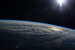Terre et Soleil vus depuis l'espace