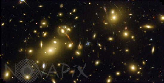 Amas de galaxies Abell 2218 dans le Dragon