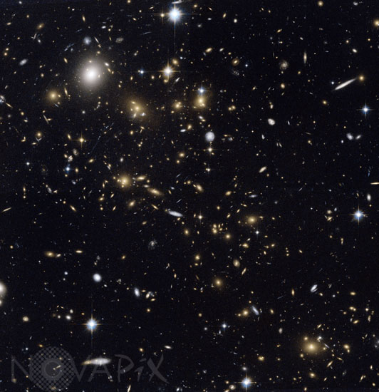 Amas de galaxies MACS J0717.5+3745 