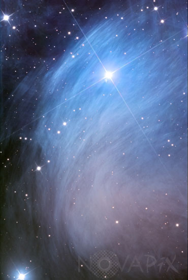 Etoile Merope dans l'amas des Pleiades-M45