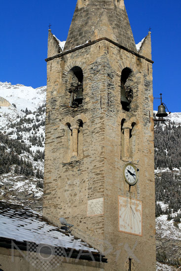 Church and sundials in France