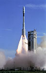 1er vol de la fusée Ariane IV 06-1988