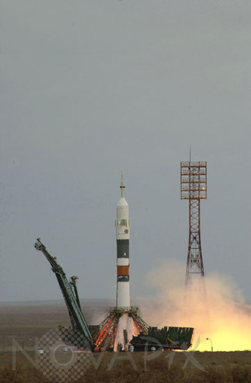 Launch of Andomède mission from Baikonur 10/2001