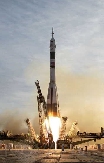 Launch of Soyuz TMA-5 10/2004