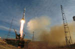 Décollage fusée Soyuz TMA-5. 10/2004