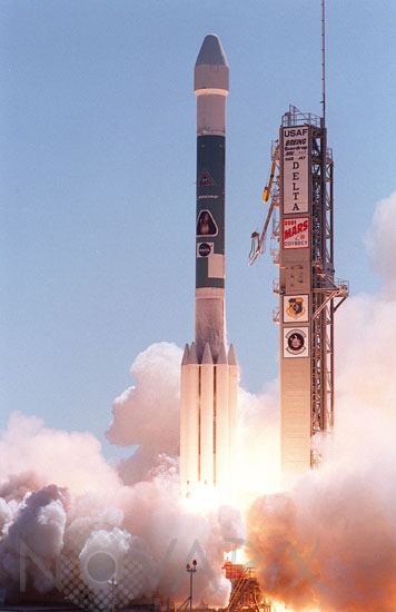 Décollage fusée Delta II. 04/2001