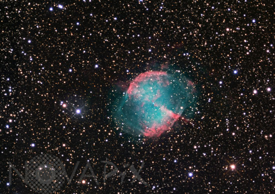 Nébuleuse planétaire Dumbbell (M27) dans le Petit Renard