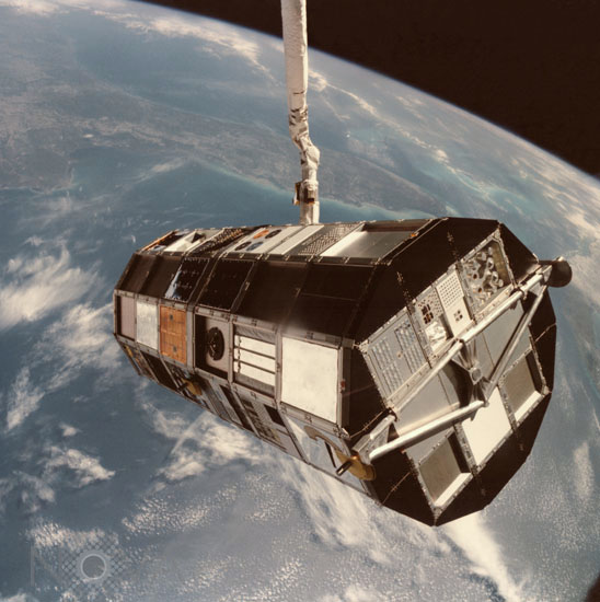 Deployment of the LDEF satellite