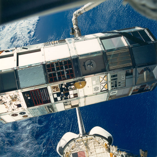 Récupération du satellite LDEF