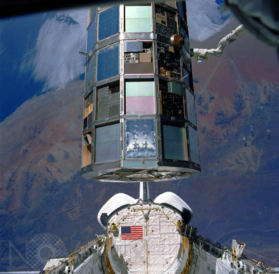 Récupération du satellite LDEF