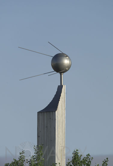Monument dédié au satellite artificiel Spoutnik 1