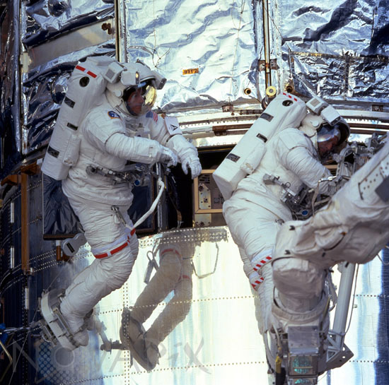 Télescope spatial Hubble: 3e mission d'entretien 12/1999