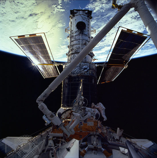 Télescope spatial Hubble: 3e mission d'entretien 12/1999