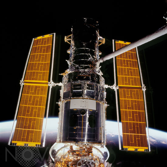 Hubble space telescope: fourth repair mission. 03/2002