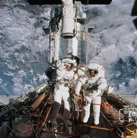 Hubble space telescope: fourth repair mission. 03/2002