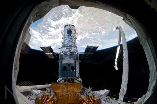 Télescope spatial Hubble: 4e mission d'entretien 05/2009