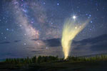 Ciel étoilé sur Old Faithful